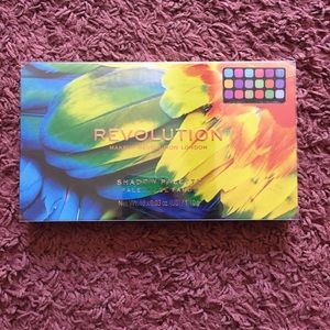 Makeup Revolution Birds of Paradise Eye shadow Palette
